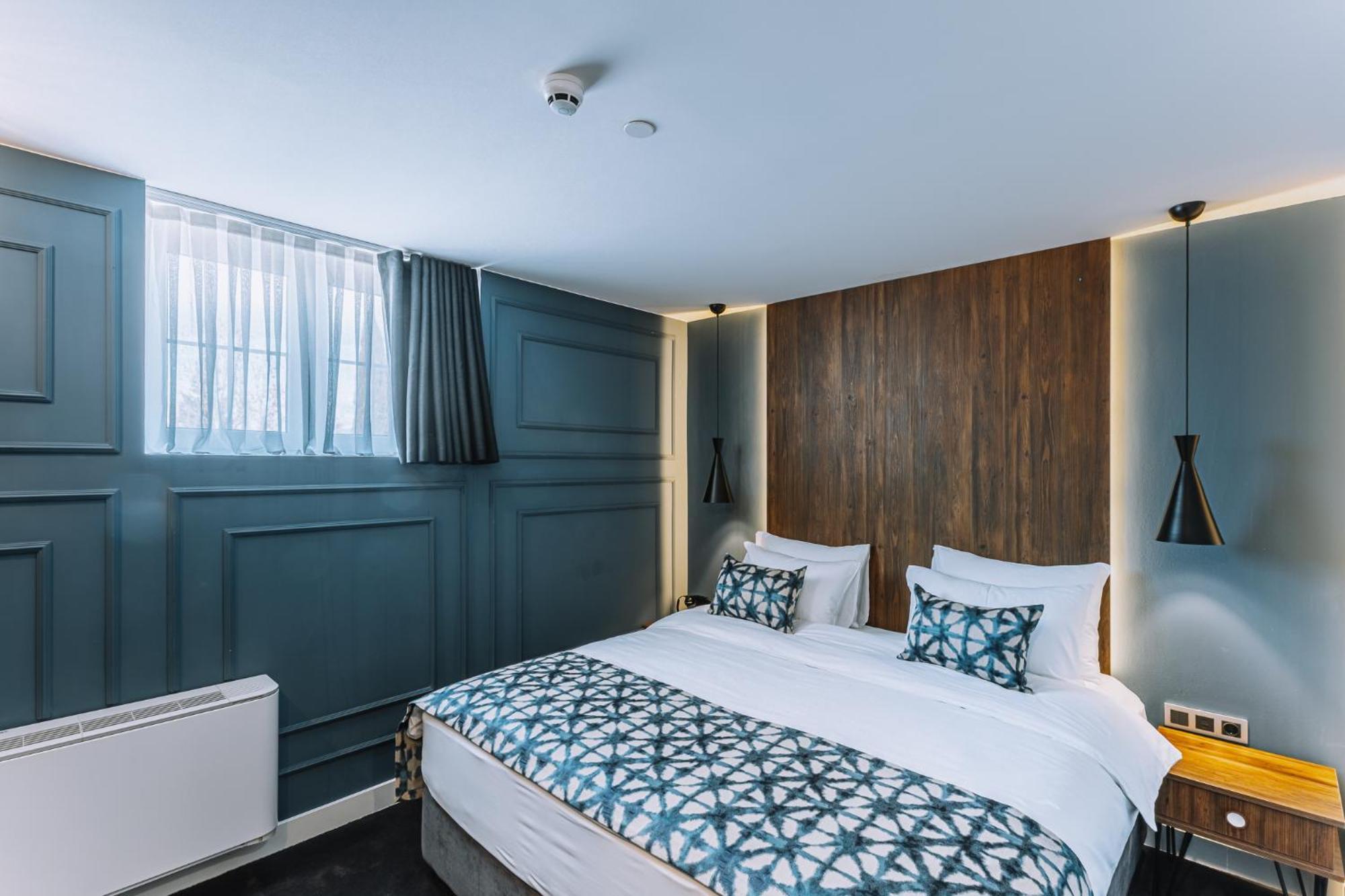 Hotel Twenties Tbilisi - Stay & Dine מראה חיצוני תמונה
